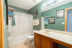 39843 Stoneywood Dr, Beach Park, IL 60083 - Photo 23