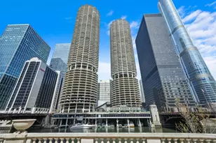 300 N State St, Chicago, IL 60654 - Photo 23