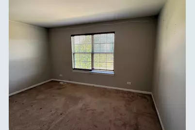 2337 Queensbridge Drive, Lynwood, IL 60411 - Photo 11