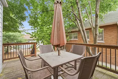 7910 Babb Avenue, Skokie, IL 60077 - Photo 35