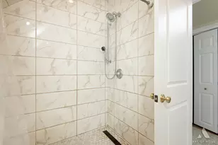 2821 N Springfield Ave, Chicago, IL 60618 - Photo 17
