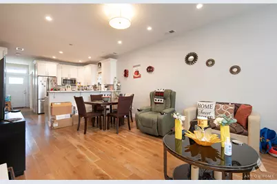 2821 N Springfield Avenue, Chicago, IL 60618 - Photo 25