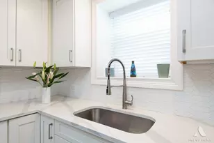2821 N Springfield Ave, Chicago, IL 60618 - Photo 23