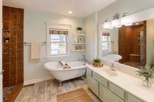 620 Waterfall Ln, Elgin, IL 60124 - Photo 17