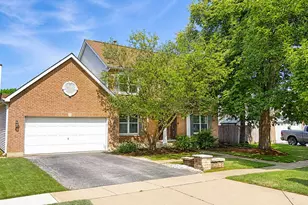 620 Waterfall Ln, Elgin, IL 60124 - Photo 1