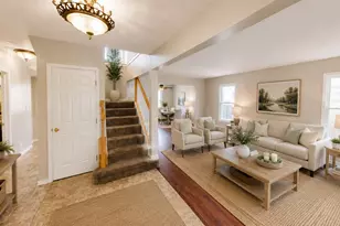 620 Waterfall Ln, Elgin, IL 60124 - Photo 3
