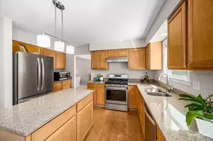 1133 Stonegate Ct, Bartlett, IL 60103 - Photo 7