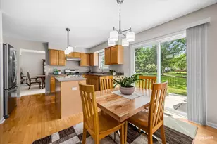 1133 Stonegate Ct, Bartlett, IL 60103 - Photo 9