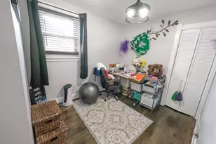 10906 S Troy St, Chicago, IL 60655 - Photo 13