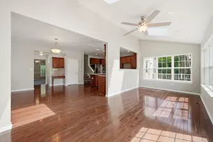 1130 Championship Dr, Elgin, IL 60124 - Photo 11