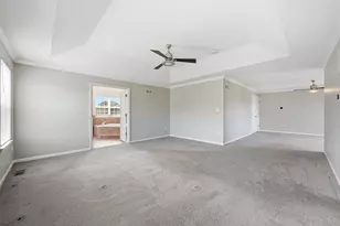 1130 Championship Dr, Elgin, IL 60124 - Photo 25