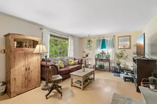 18156 W Timber Ln, Grayslake, IL 60030 - Photo 3