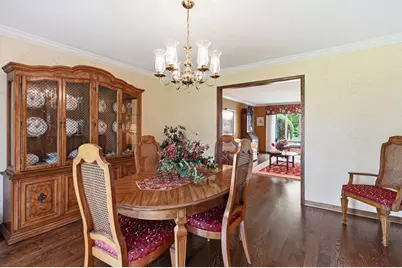 1411 W Allison Court, Arlington Heights, IL 60005 - Photo 11