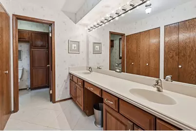 1411 W Allison Court, Arlington Heights, IL 60005 - Photo 19