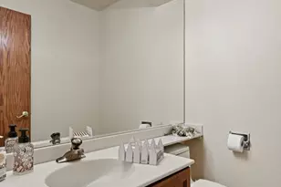 1411 W Allison Ct, Arlington Heights, IL 60005 - Photo 15