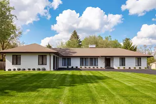 23378 N Apple Hill Ln, Lincolnshire, IL 60069 - Photo 1