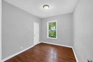 7406 S Crandon Ave, Chicago, IL 60649 - Photo 19