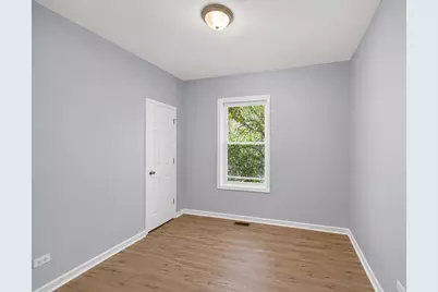 7406 S Crandon Avenue, Chicago, IL 60649 - Photo 9