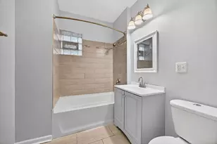 7406 S Crandon Ave, Chicago, IL 60649 - Photo 15
