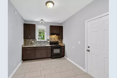 7406 S Crandon Avenue, Chicago, IL 60649 - Photo 11
