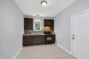 7406 S Crandon Ave, Chicago, IL 60649 - Photo 11