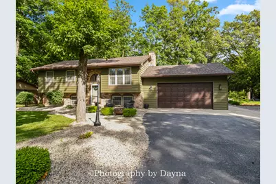 5880 Muriel Lane, Saint Anne, IL 60964 - Photo 3