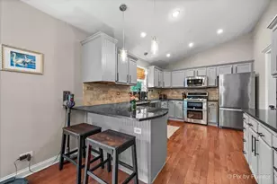 38796 N Kenmore Rd, Antioch, IL 60002 - Photo 9