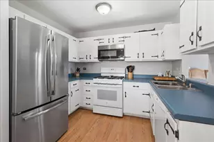 1078 Towner Dr, Bolingbrook, IL 60440 - Photo 11