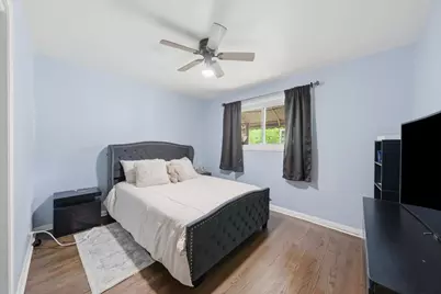 9013 S 49th Court, Oak Lawn, IL 60453 - Photo 13