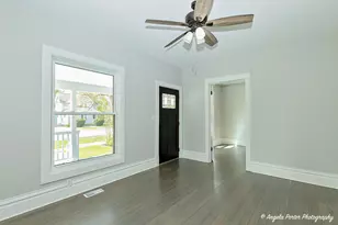 62 Pine St, Grayslake, IL 60030 - Photo 3