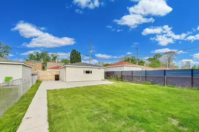 9138 S Carpenter Street, Chicago, IL 60620 - Photo 31