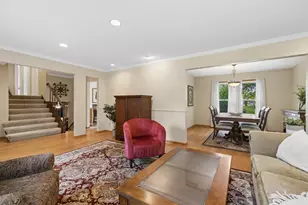 821 Blue Mound Dr, Crystal Lake, IL 60014 - Photo 5