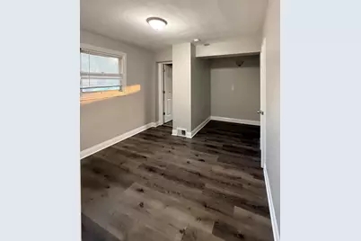 17002 Greenbay Avenue, Lansing, IL 60438 - Photo 9