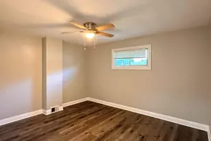 17002 Greenbay Ave, Lansing, IL 60438 - Photo 5