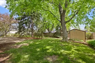 1477 William Clifford Ln, Elk Grove Village, IL 60007 - Photo 23