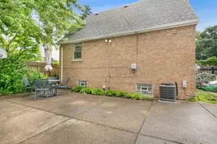 528 Maple Ln, Hillside, IL 60162 - Photo 21
