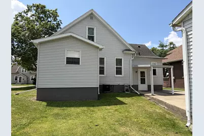 1915 9th Street, Peru, IL 61354 - Photo 11
