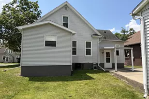 1915 9th St, Peru, IL 61354 - Photo 11