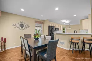 530 Bunker Hill Ct, Mundelein, IL 60060 - Photo 9