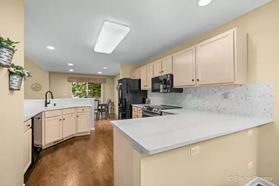 530 Bunker Hill Court, Mundelein, IL 60060 - Photo 13