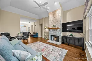 530 Bunker Hill Ct, Mundelein, IL 60060 - Photo 7