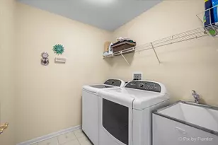 530 Bunker Hill Ct, Mundelein, IL 60060 - Photo 23