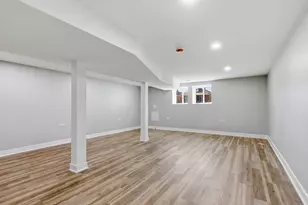 5020 W Fletcher St, Chicago, IL 60641 - Photo 25