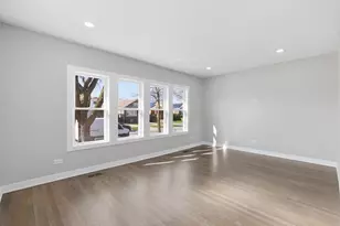 5020 W Fletcher St, Chicago, IL 60641 - Photo 3