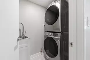 5020 W Fletcher St, Chicago, IL 60641 - Photo 31