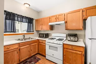 1924 Grandview Pl, Montgomery, IL 60538 - Photo 7
