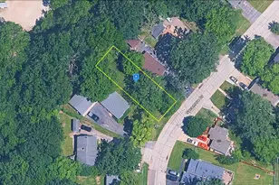 520 Sycamore Dr, Round Lake, IL 60073 - Photo 1