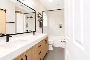 1517 W Adams St, Chicago, IL 60607 - Photo 9