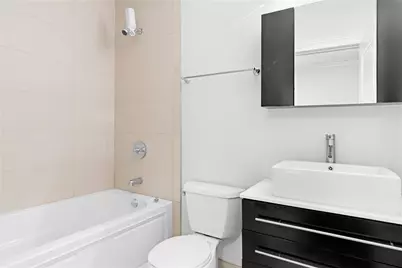 323 W Webster Avenue #3, Chicago, IL 60614 - Photo 9