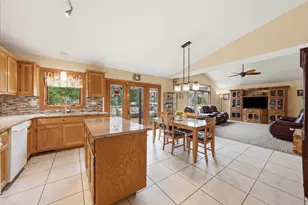 1213 Glen Mor Dr, Shorewood, IL 60404 - Photo 5